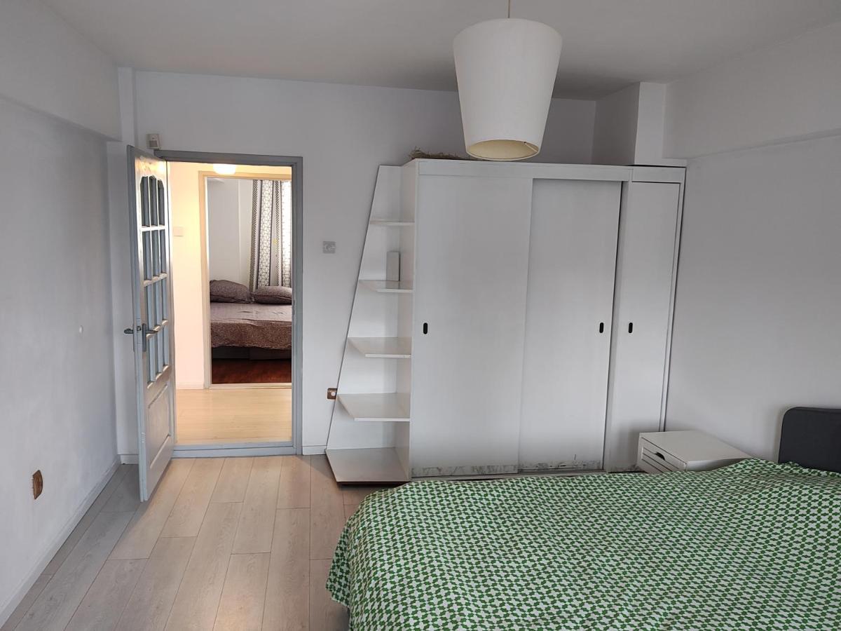 Ultracentral Ploiesti Apartment-Free Private Parking Exterior photo